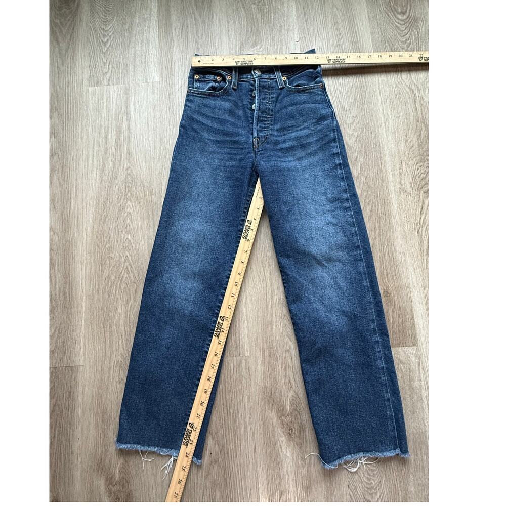 Levi's Ribcage Straight, Women's size 25, raw hem, blue jeans